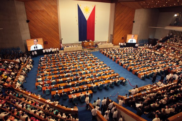 Philippine Congress hears President Aquino's SONA